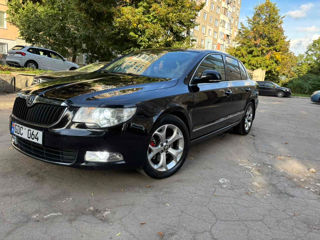 Skoda Superb foto 2