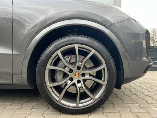 Porsche Cayenne foto 8