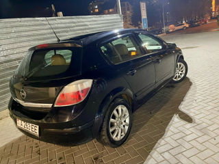 Opel Astra, 2005 г.