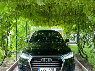 Audi Q7 foto 2