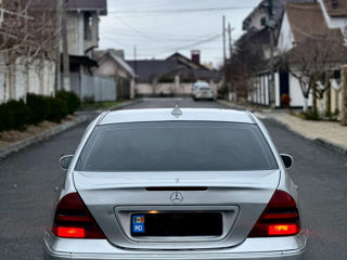 Mercedes C-Class foto 6