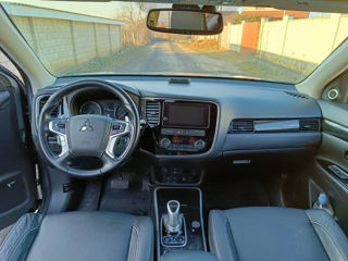 Mitsubishi Outlander foto 5