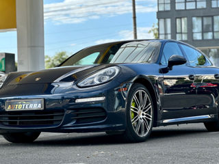 Porsche Panamera foto 3