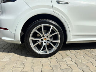 Porsche Cayenne foto 9