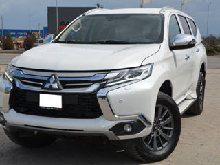 Mitsubishi Pajero Sport foto 2