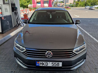 Volkswagen Passat foto 1