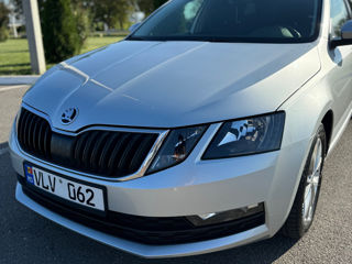 Skoda Octavia foto 1