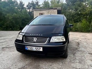 Volkswagen Sharan foto 1