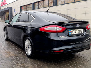 Ford Fusion foto 3