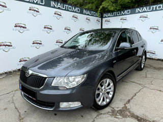 Skoda Superb foto 2