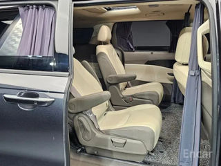 KIA Carnival фото 11