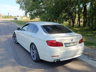 BMW 5 Series foto 4