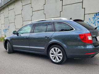 Skoda Superb foto 4