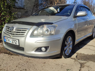 Toyota Avensis foto 7