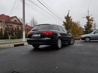 Audi A4 foto 2