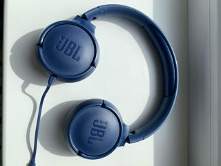 JBL Tune 500, Cu fir, Albastru