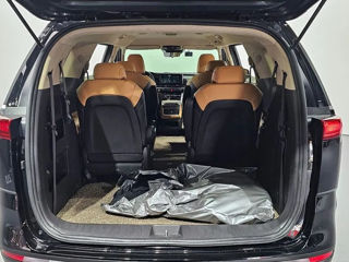 KIA Carnival foto 11