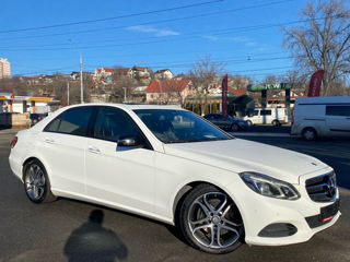 Mercedes E-Class foto 3