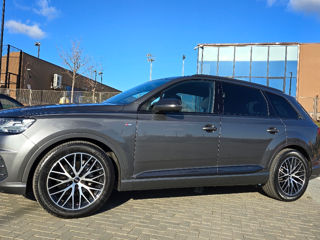 Audi Q7 foto 2