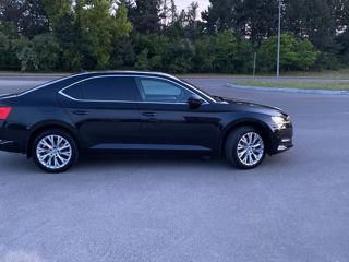 Skoda Superb foto 6