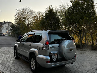 Toyota Land Cruiser Prado foto 6