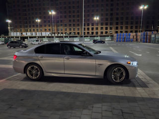 BMW 5 Series foto 2