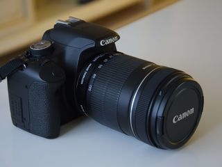 Canon 500D + obiectiv 18–135 mm ca nou foto 6