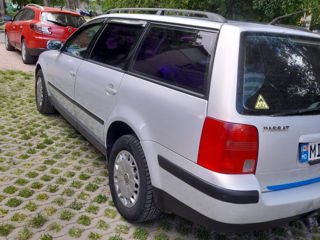 Volkswagen Passat foto 9