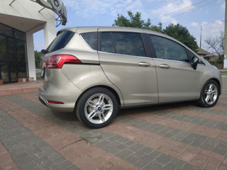 Ford B-Max фото 1