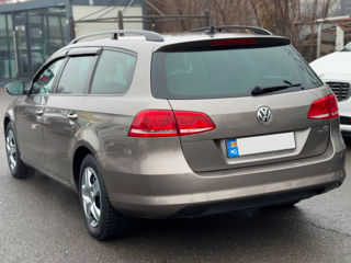 Volkswagen Passat foto 7