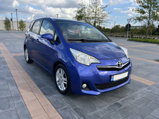 Toyota Verso-S foto 1