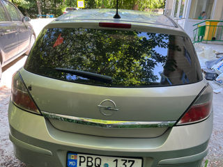 Opel Astra foto 2