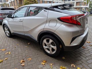 Toyota C-HR foto 6