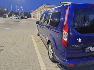 Ford Tourneo Connect foto 3