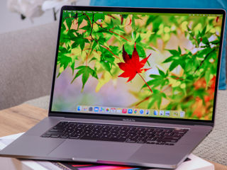 Macbook Pro 16 2020/ Core I7 9750H/ 16Gb Ram/ Radeon Pro 5300M/ 1Tb SSD/ 16" Retina/ 174Cycles!! foto 4