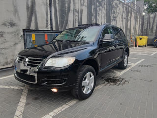 Volkswagen Touareg foto 2