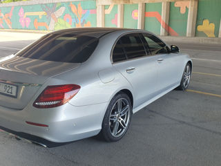 Mercedes E-Class foto 8