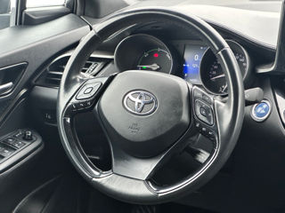 Toyota C-HR foto 9