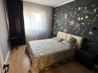 Apartament cu 2 camere, 70 m², Centru, Chișinău foto 4