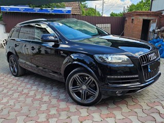 Audi Q7 foto 2