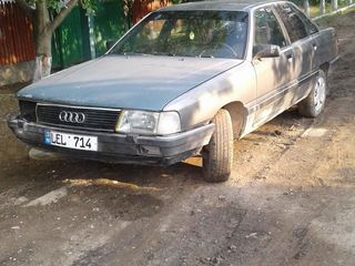 Audi 100 foto 8