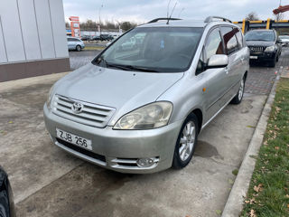 Toyota Avensis Verso