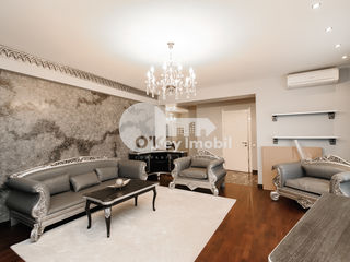 Apartament cu design individual, 150 mp, bloc nou, Centru, 1500€ ! foto 3