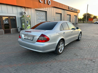 Mercedes E-Class foto 5