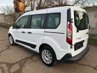 Ford Transit Connect foto 3