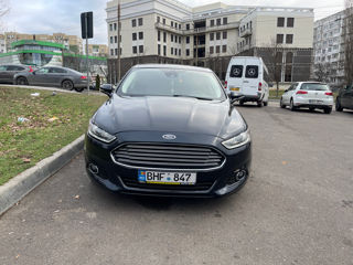 Ford Fusion foto 10