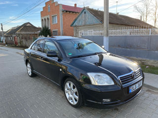 Toyota Avensis foto 3