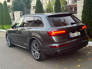 Audi Q7 foto 4