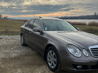 Mercedes E-Class foto 2