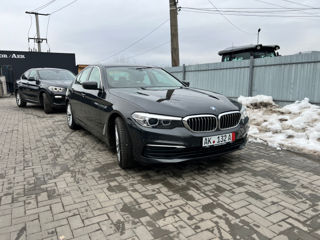 BMW 5 Series foto 10